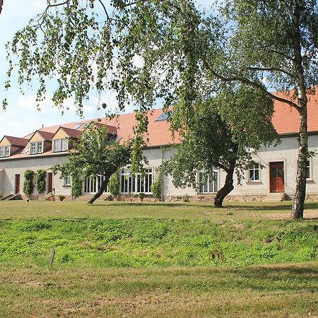 Hotel Gutshof Sagritz à Golßen Extérieur photo