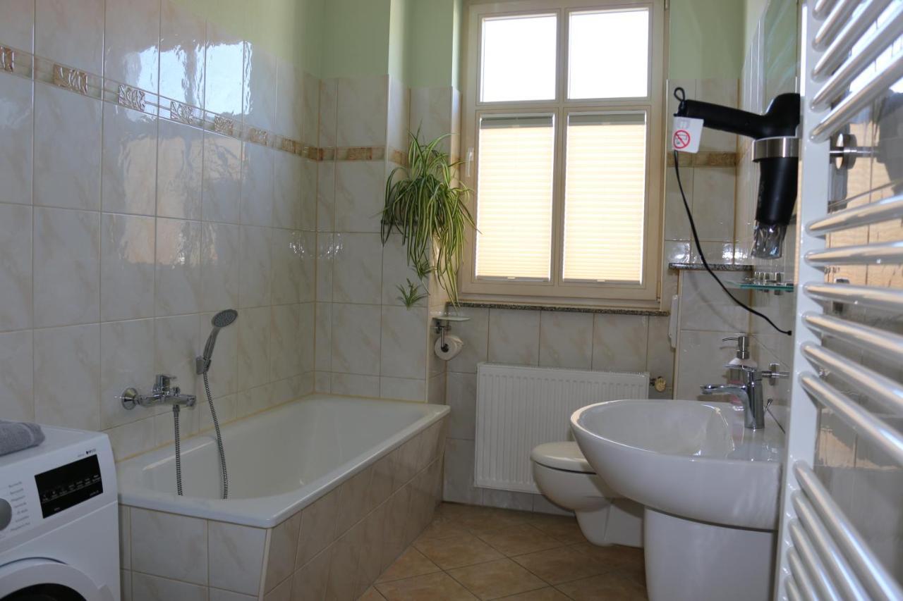 Hotel Gutshof Sagritz à Golßen Extérieur photo