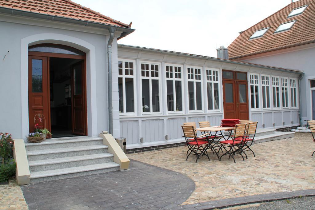 Hotel Gutshof Sagritz à Golßen Extérieur photo