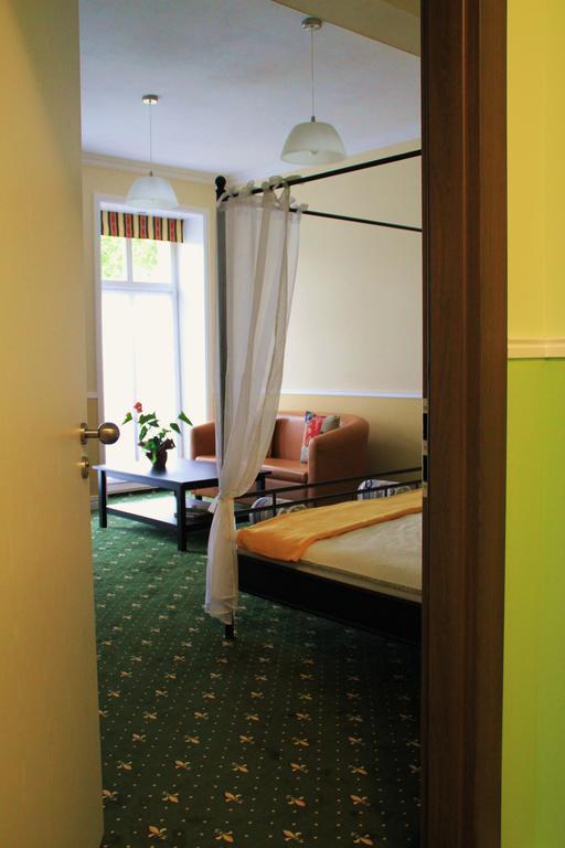 Hotel Gutshof Sagritz à Golßen Chambre photo