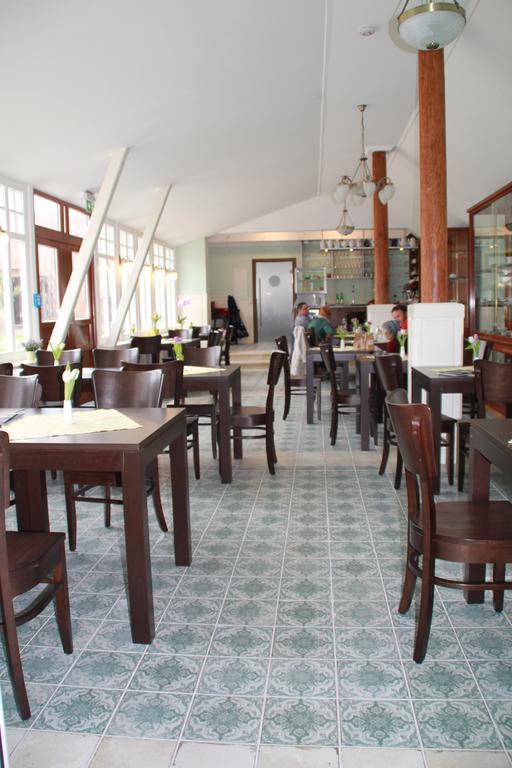 Hotel Gutshof Sagritz à Golßen Extérieur photo